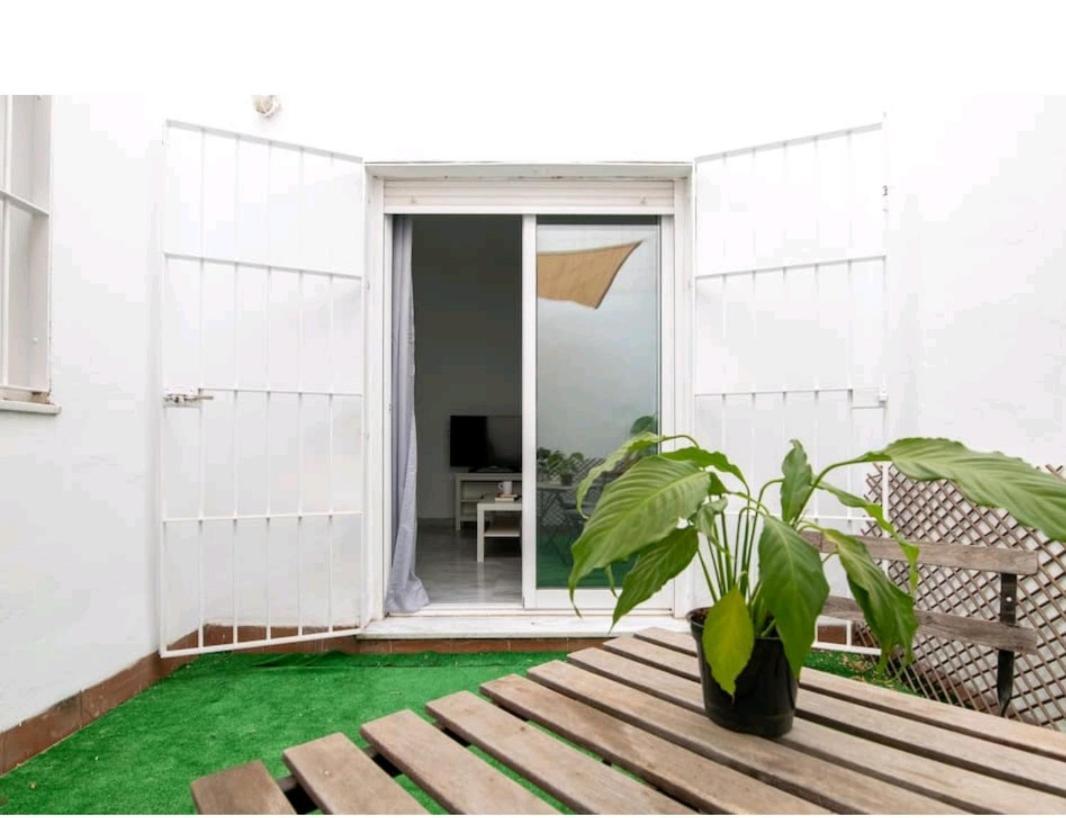 Casa De La Alameda Apartment Seville Luaran gambar